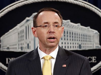 США будут добиваться выдачи россиян, обвиненных во вмешательстве в выборы - В Мире