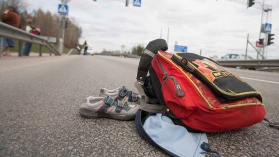 Vos įvažiavusi į Vilnių, Molėtų pl., vairuotoja perėjoje partrenkė 8 metų berniuką - Lietuva ir Baltijos šalys