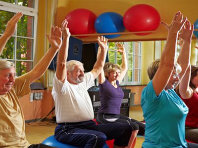 Visagino senjorai vėl kviečiami į nemokamas mankštas - Visagine