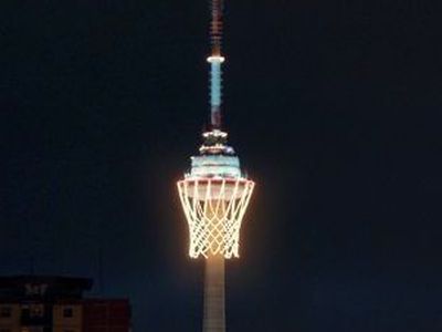 На телебашне в Вильнюсе установят баскетбольную корзину - Культурные и спортивные мероприятия