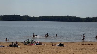 "К началу купального сезона — не готовы: что происходит на пляже в Висагинасе?"﻿