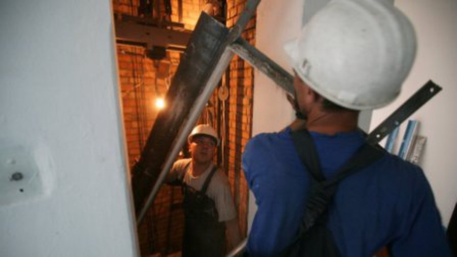 Опрос: почему жители Литвы больше склонны работать на иностранцев? - Литва и страны Балтии