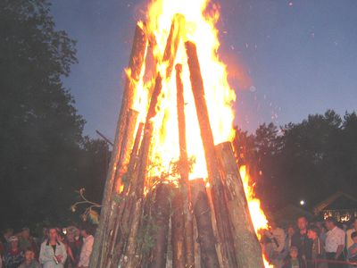 Kalendorinės Joninių šventės «Ain saulala aplink dungų»

 - В Висагинасе