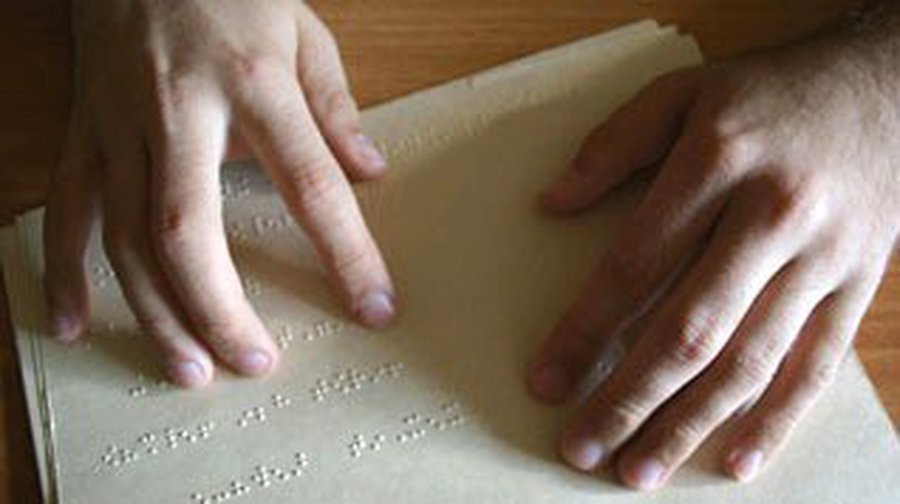 Как помочь незрячему человеку? - В Висагинасе