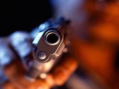 В Вильнюсе полицейский отстреливался от нарушителя - Происшествия и криминал