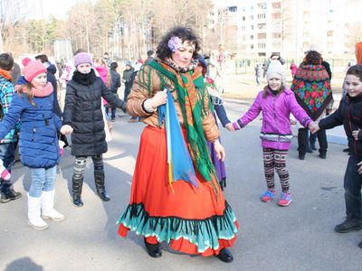 Разгулялась Масленица – веселая и яркая, вкусная и жаркая (дополнено) - В Висагинасе