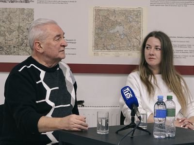 Висагинцы встретились с легендарным директором ИАЭС Виктором Шевалдиным (видео) - В Висагинасе