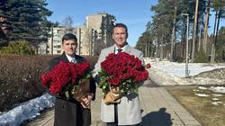 Дорогие женщины!  Сердечно поздравляем вас с прекрасным праздником весны — 8 Марта!