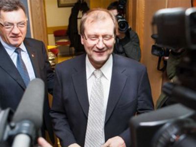 Представители ПТ В.Гядвилас и В.Гапшис покидают руководство Cейма - Литва и страны Балтии