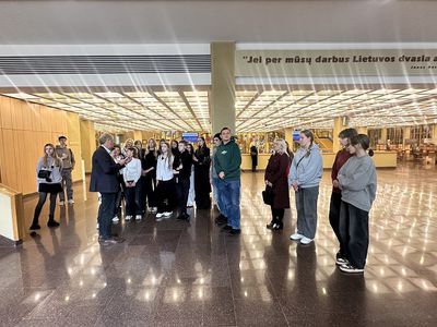 Висагинские школьники в Сейме Литвы - В Висагинасе