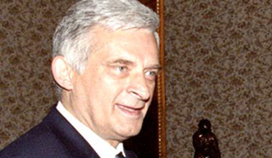 ЕП настаивает на поправках закона о защите несовершеннолетних от негатива  - Литва и страны Балтии