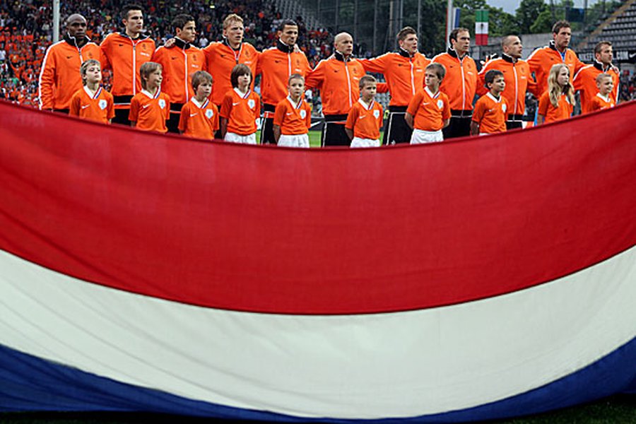 ЧМ-2010: Сборная Голландии отправила бразильцев домой
 - Культурные и спортивные мероприятия