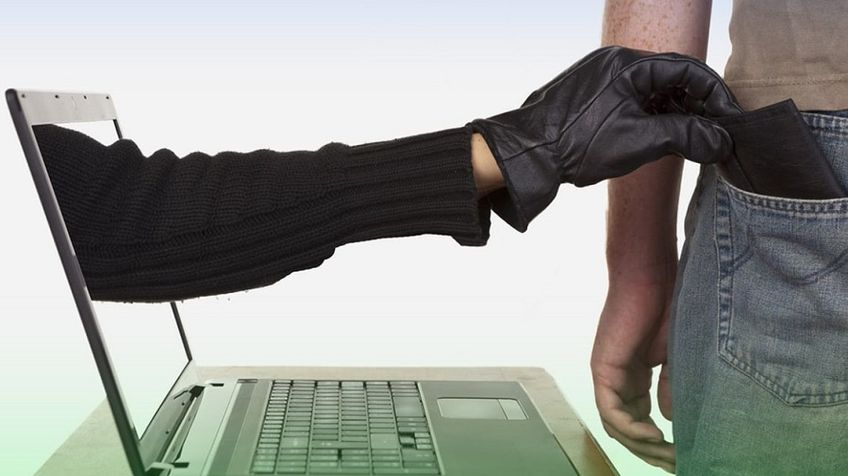 Policija įspėja: elektroninių sukčių arsenale daugybė būdų išvilioti jūsų pinigus