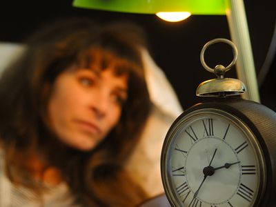 Обнаружен антидепрессивный эффект бессонницы - Наука и здоровье