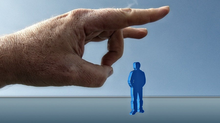 В Литве появилась доска позора работодателей: в списке есть первые названия компаний - Литва и страны Балтии