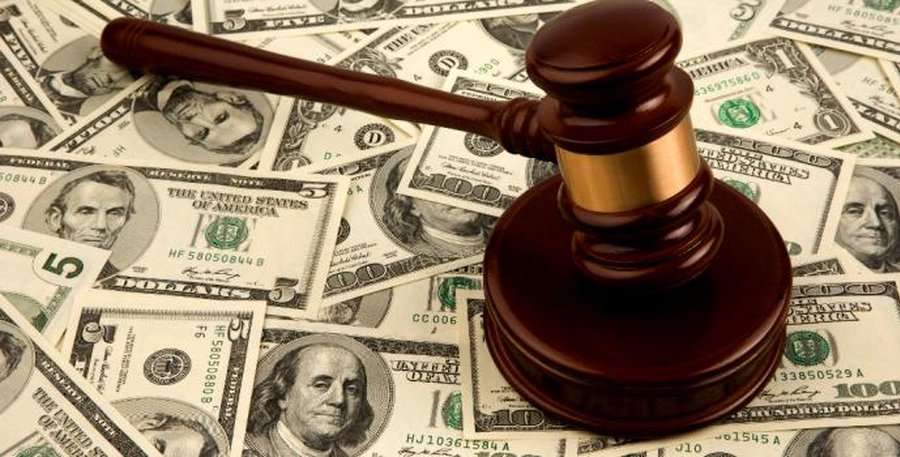 Суд отменил арест, назначенный Апелляционным судом судье В. Кажису - Литва и страны Балтии