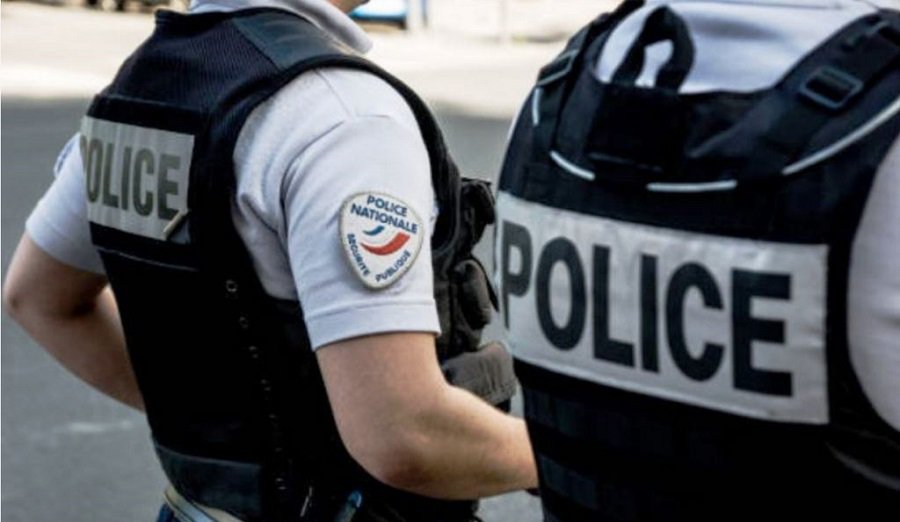 Полиция Франции задержала выходца из Руанды по делу о пожаре в соборе Нанта - В Мире