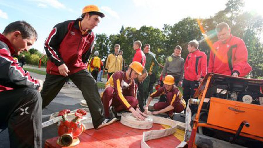 Ugniagesybos sportas padeda spręsti jaunimo užimtumo problemas - Visagine