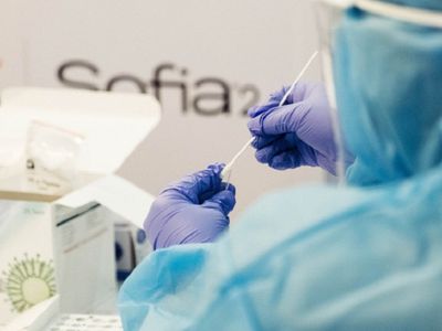 Увеличиваются объемы тестирования на COVID-19 - Литва и страны Балтии