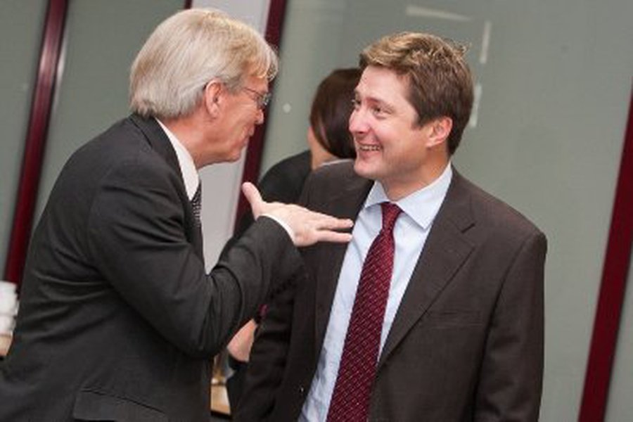 Ministerijos skaičiuoja išeitines kompensacijas buvusiems viceministrams ir patarėjams - Lietuva ir Baltijos šalys