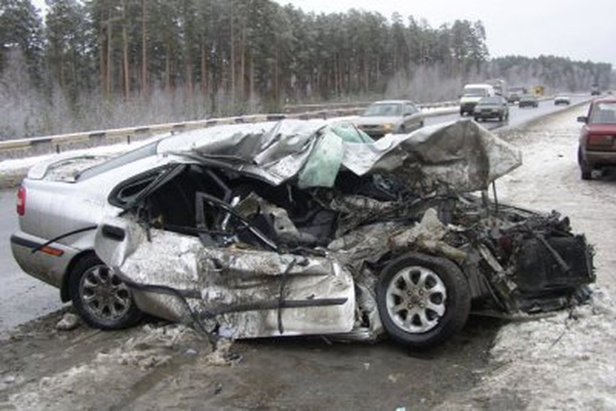 Girto policininko sukeltoje avarijoje žuvo 3 žmonės - Lietuva ir Baltijos šalys