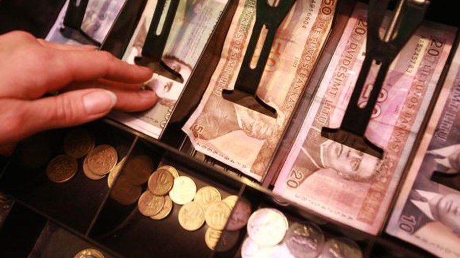 18 % PVM už lengvatų panaikinimą ir turto mokestį - Lietuva ir Baltijos šalys