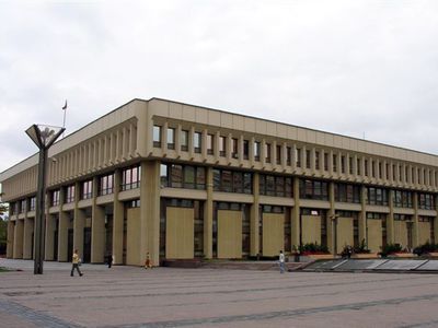 Sulaukus pilnametystės teks deklaruoti turtą - Lietuva ir Baltijos šalys