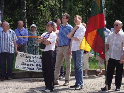 Несмотря на жару и «длинные» выходные  митинг состоялся - В Висагинасе