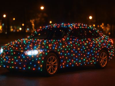 Полиция предупреждает: автомобили с гирляндами нарушают правила и могут быть оштрафованы - Происшествия и криминал