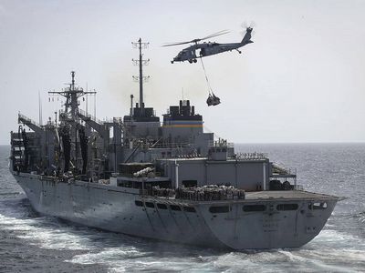 Иран пригрозил "отправить на дно" американские корабли - В Мире