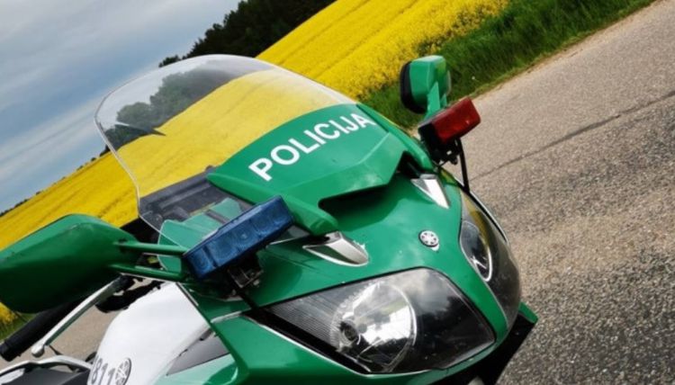 Savaitė Lietuvos keliuose: žuvo motociklo vairuotojas, sužeisti 92 žmonės