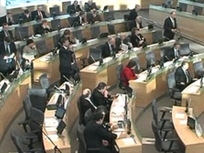 За публичное отрицание преступлений коммунизма и фашизма - к уголовной ответственности  - Литва и страны Балтии