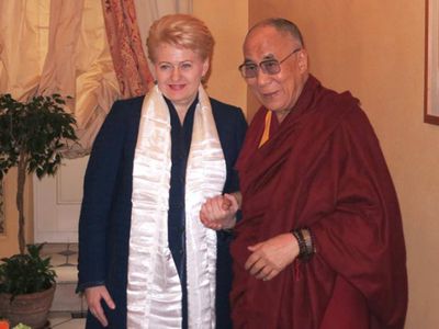 Китай обижается на Литву за Далай-ламу - Литва и страны Балтии