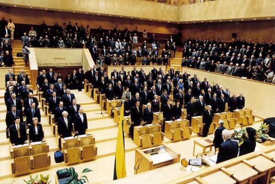 Литовских несостоятельных должников не будут выселять из квартир - Литва и страны Балтии