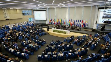 Латиноамериканский парламент выступил против любого внешнего вмешательства в Венесуэлу