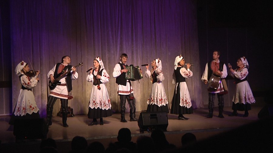 В гостях у Висагинаса — ансамбль народной музыки и танца «Купалинка» - В Висагинасе