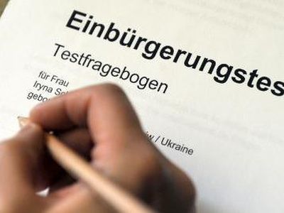 Власти Германии облегчат условия иммиграции                                                             - В Мире