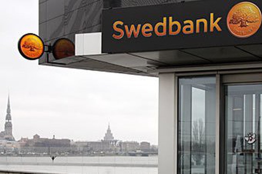 Swedbank в Латвии потерял из-за паники 250 миллионов евро                                                                                              - Литва и страны Балтии