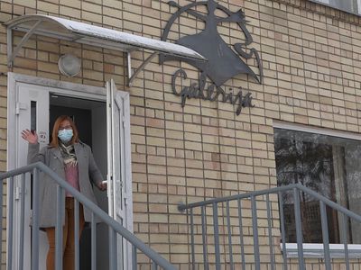 Выставка Антонины Игнатьевой: «Такое непростое слово любовь» (видео) - В Висагинасе