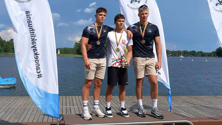 Висагинские гребцы выступят на молодежном чемпионате мира для спортсменов до 23 лет (видео) - В Висагинасе