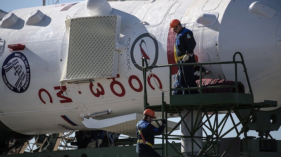 Источник: "Союз МС-09" просверлили, когда он был полностью собран - В Мире