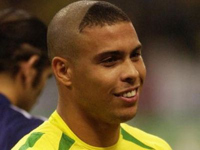 Бразильский футболист Роналдо объявил о завершении карьеры - Культурные и спортивные мероприятия