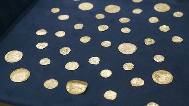 Мужчина нашел клад с монетами времен Ягайло