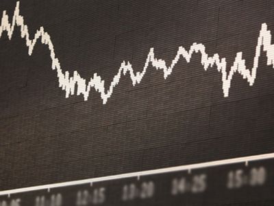 Граждане РФ все хуже относятся к Украине, ЕС и США - В Мире