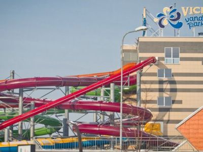 Пострадавшая в аквапарке Vichy девочка все еще в реанимации - Происшествия и криминал