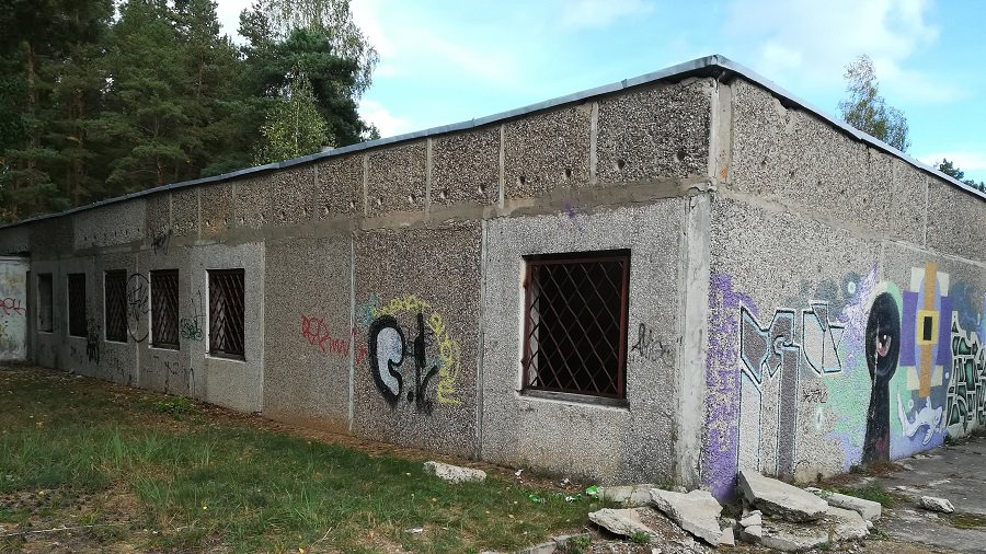 Кому принадлежит это здание? Есть ли планы на его использование? - В Висагинасе