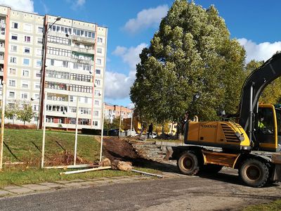 Реакция: отремонтирована дорожка к оз. Кукуйже и снесено ржавое ограждение - В Висагинасе