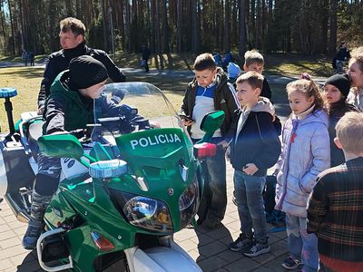 "Приди и познакомься с полицией Литвы" в Висагинасе (видео) - В Висагинасе