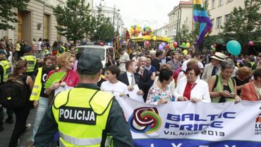 У литовских сексменьшинств потребовали оплатить полиции стоимость охраны гей-парада