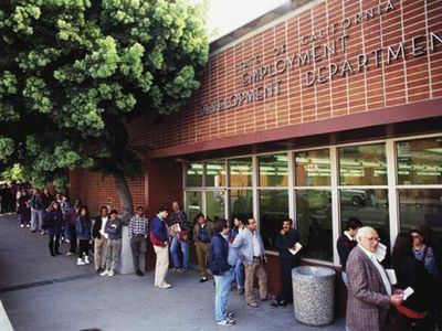 В США более миллиона безработных остались без социальной помощи - В Мире